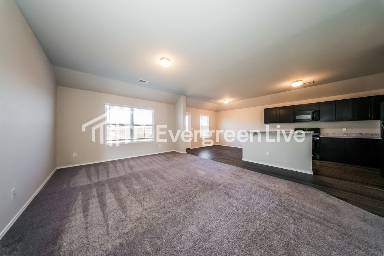 5211 Mac Rd - Photo 3 of 15