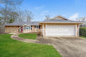 featured image of 2501 Forest Hill Dr