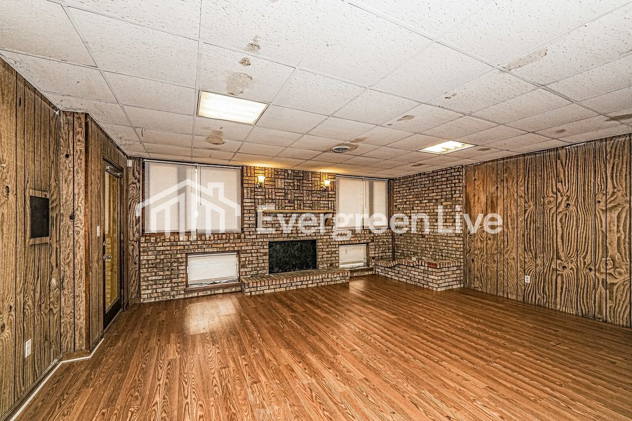 2501 Forest Hill Dr - Photo 7 of 15