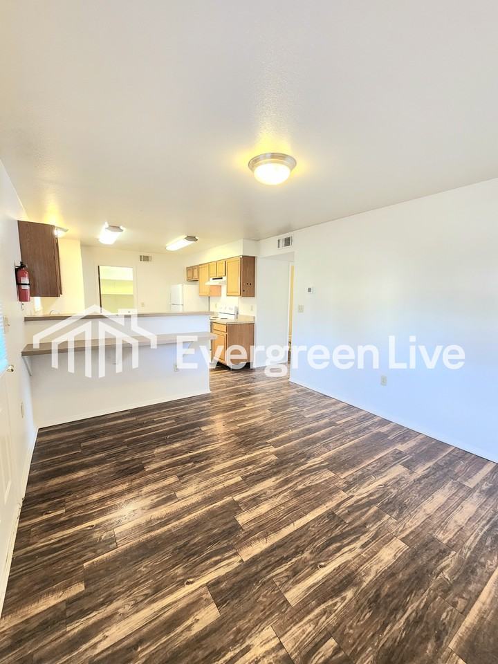 205 Raven Dr - Photo 7 of 21