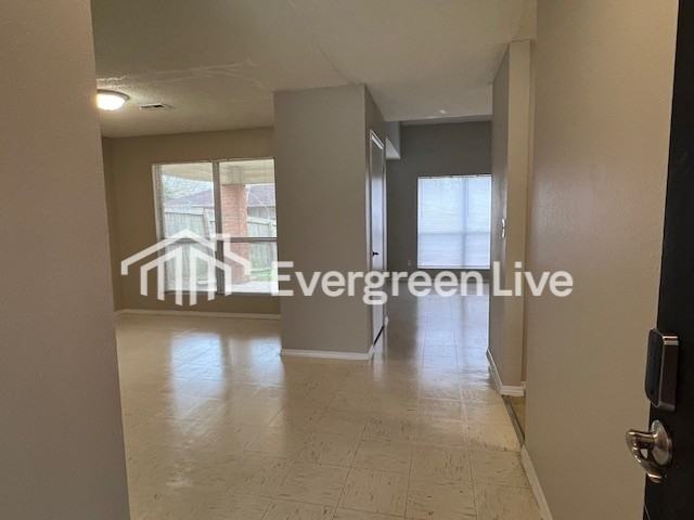 113 Swing Ct - Photo 3 of 29