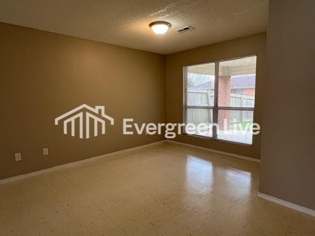 113 Swing Ct - Photo 4 of 29