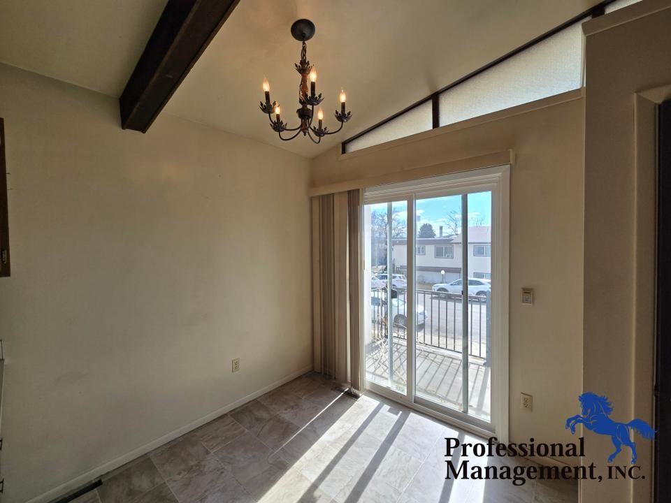 423 Lordwith Dr #7 - Photo 7 of 10