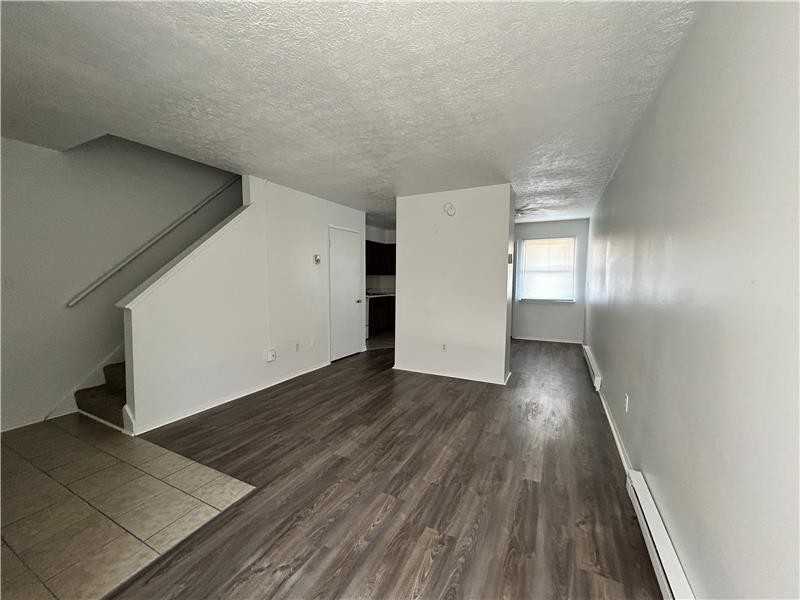 201 Burton Dr #2 - Photo 4 of 10