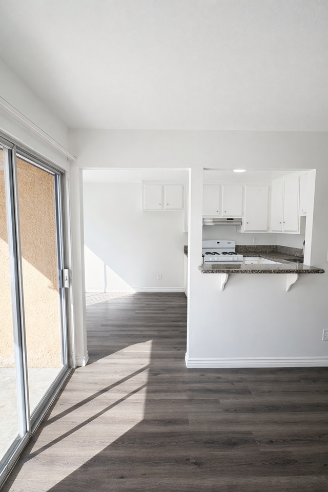 El Centrico Apartments - Photo 2 of 11