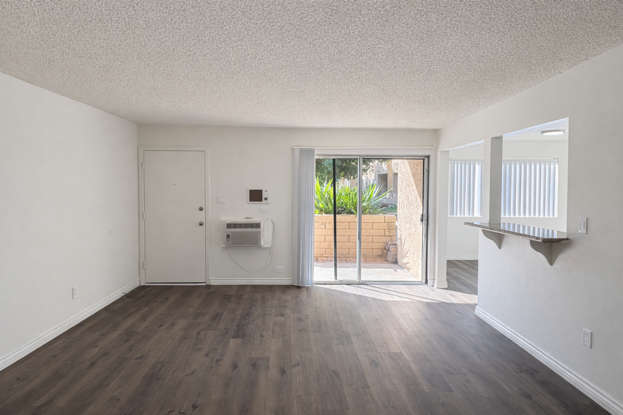 El Centrico Apartments - Photo 5 of 11