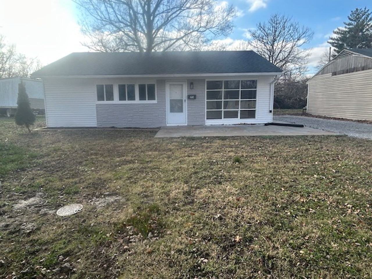 23 Delores Dr - Photo 6 of 10