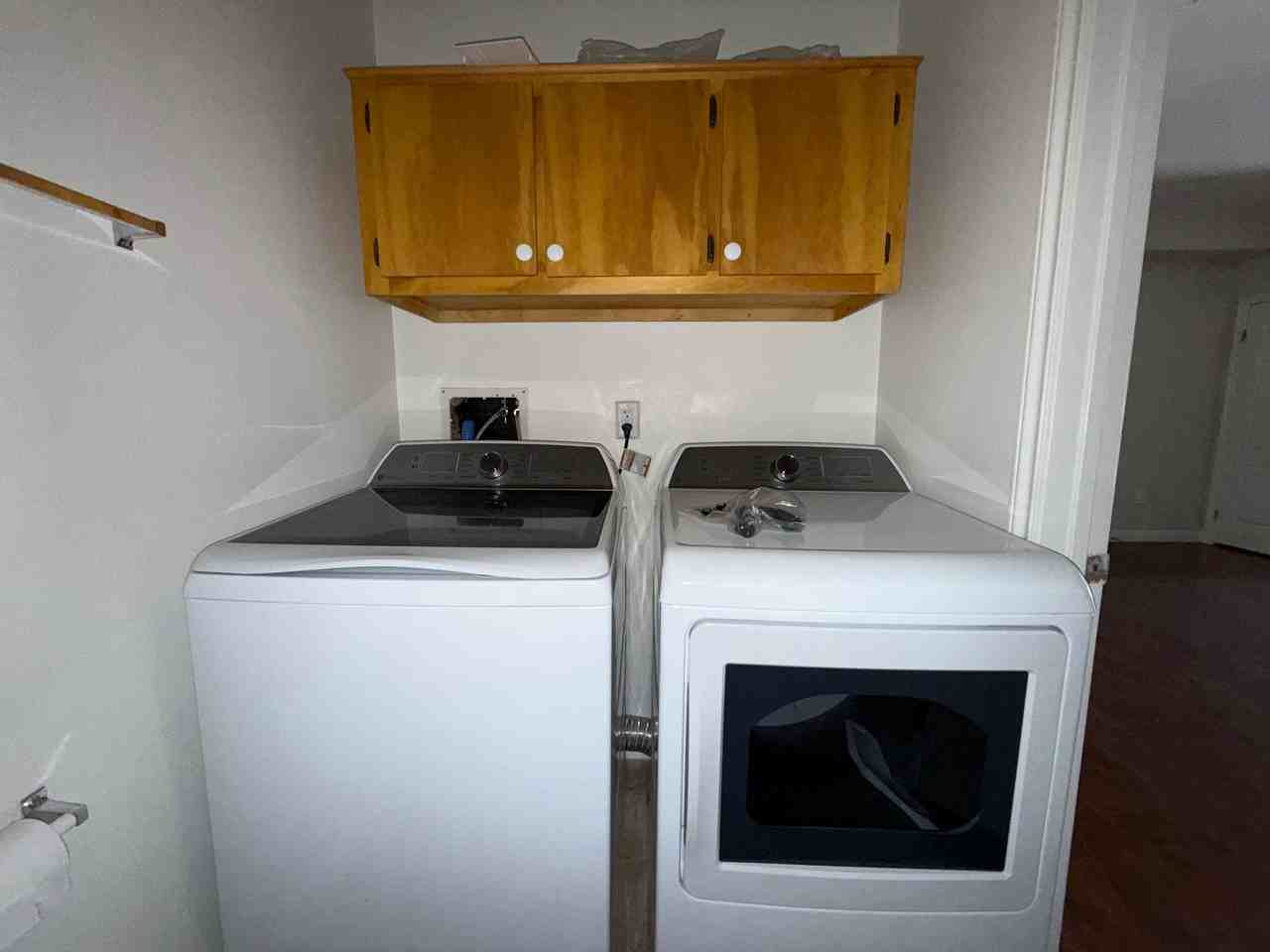 8813 Darby Ave #2 - Photo 3 of 39