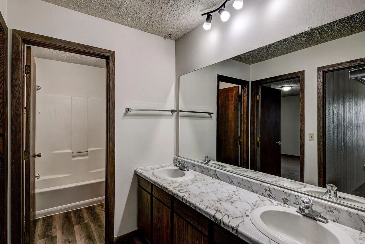 1153 Imperial Circle - Photo 7 of 44