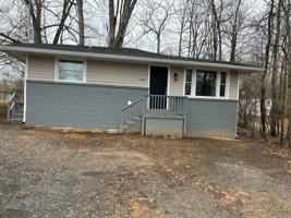 featured image of 4955 Deland St