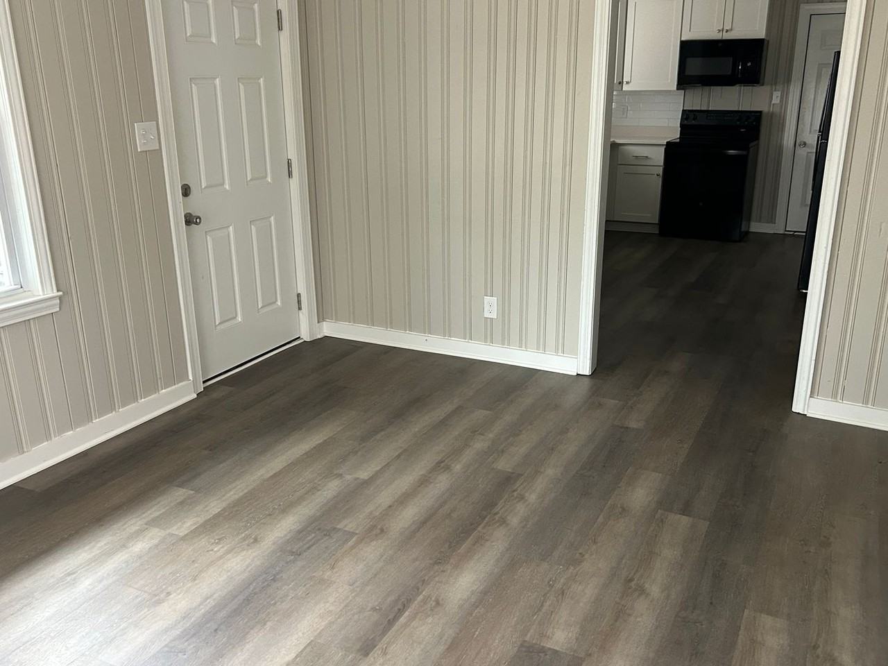 4955 Deland St - Photo 2 of 9