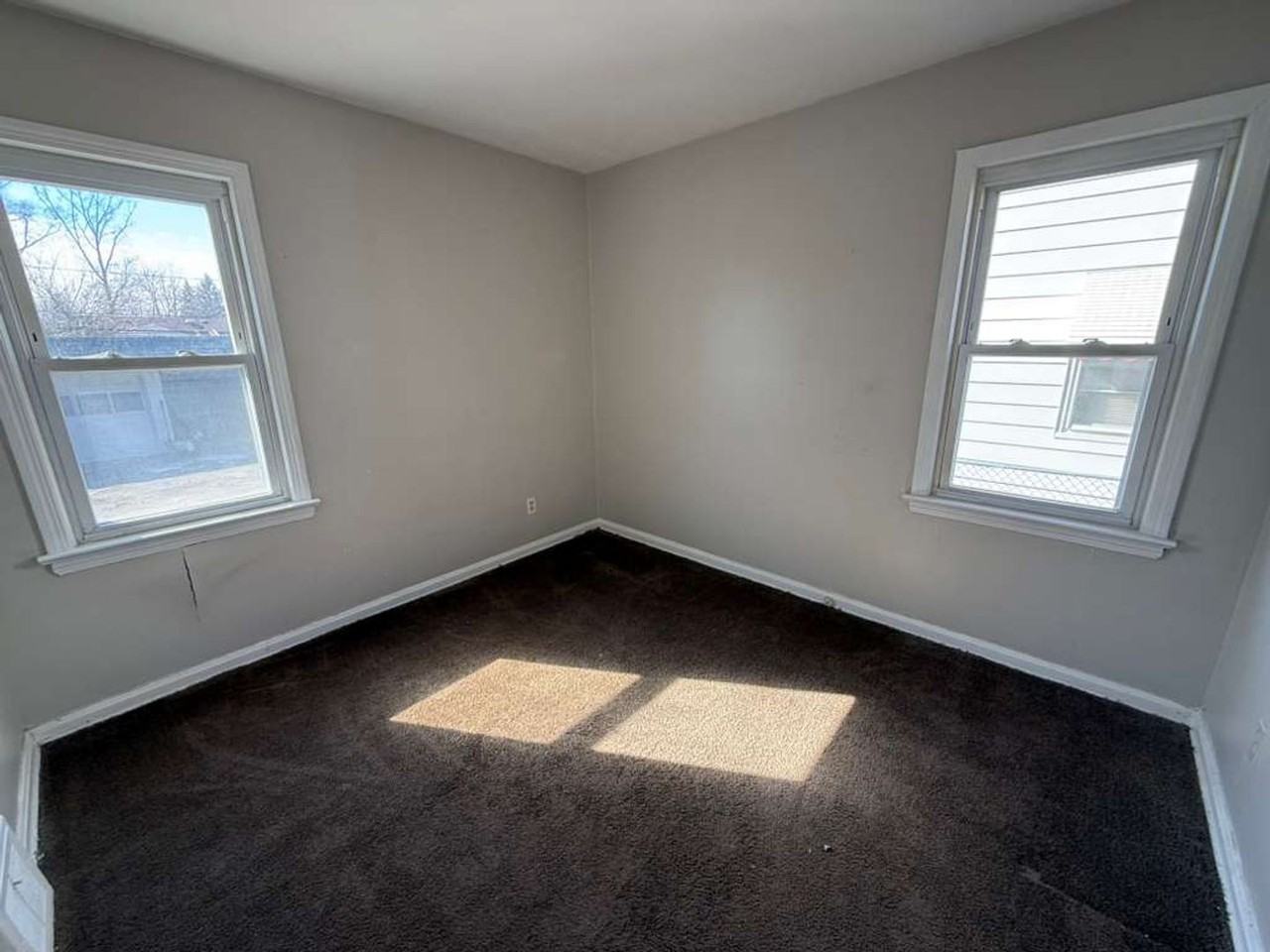 14412 Rockside Rd - Photo 3 of 16