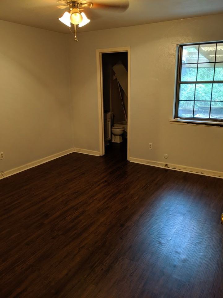 1316 Burgess Dr - Photo 7 of 12