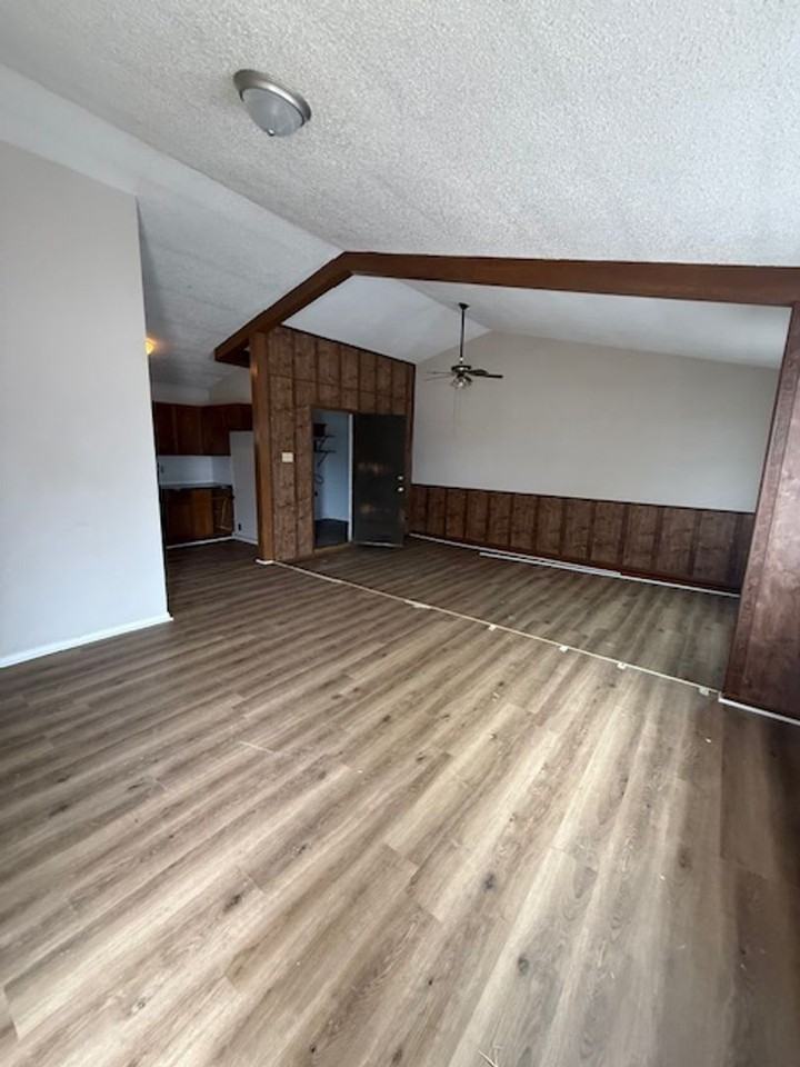 2402 Shotgun N - Photo 2 of 10