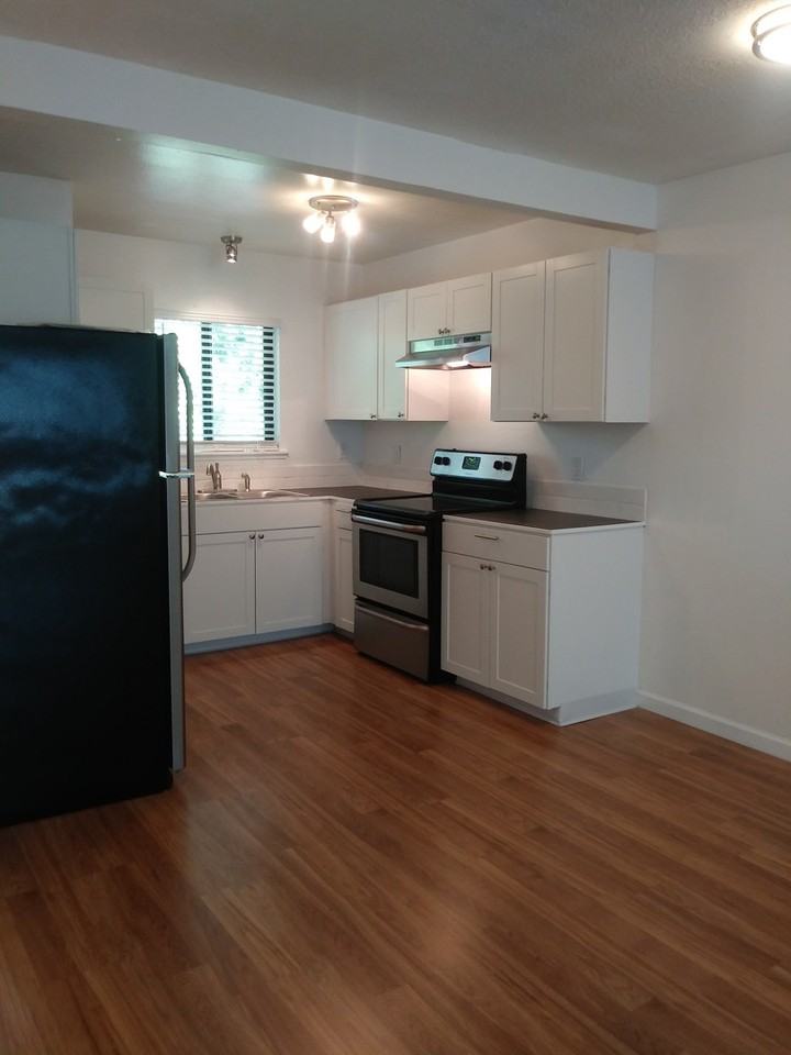 2528 21st Ave #6 - Photo 4 of 14