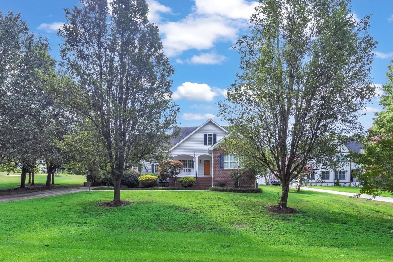 5904 Clearsprings Dr - Photo 2 of 50