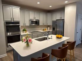 2942 W New York St - Photo 1 of 1