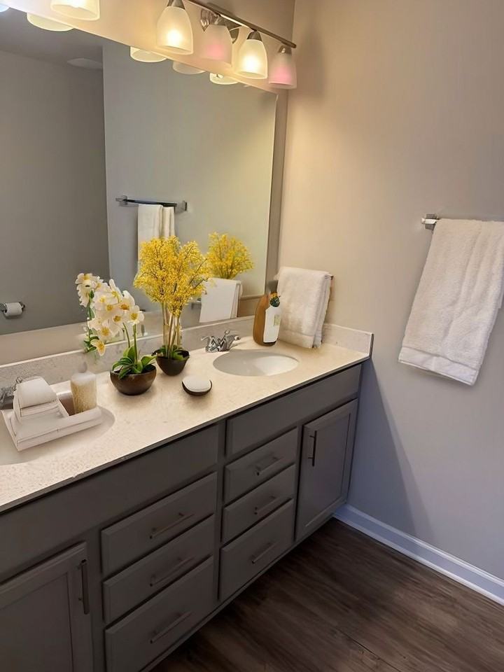 2942 W New York St - Photo 6 of 45