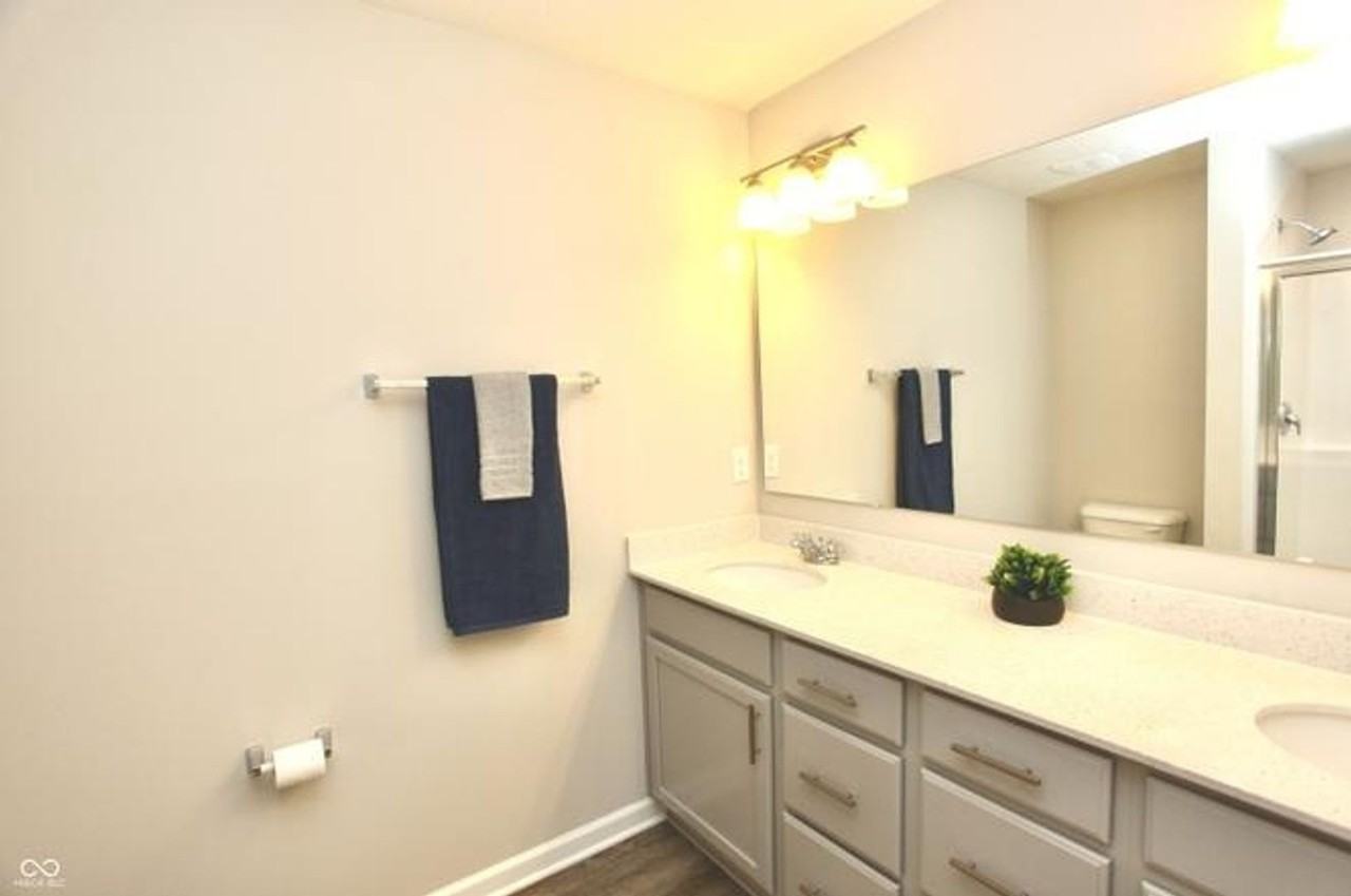 2942 W New York St - Photo 7 of 45