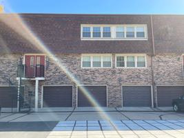 featured image of 508,516,517 Oakhurst Dr