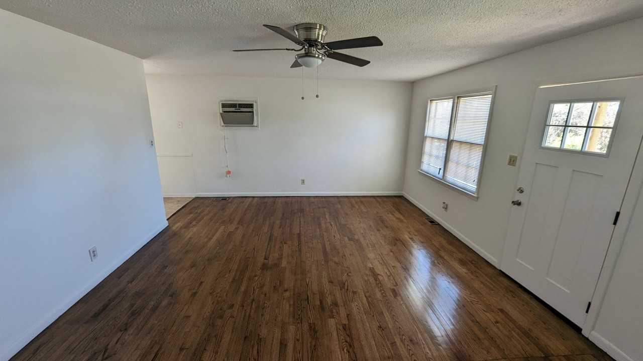 14A Britton St - Photo 4 of 12