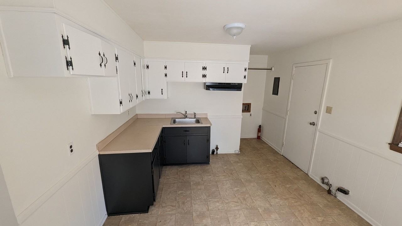 14A Britton St - Photo 6 of 12