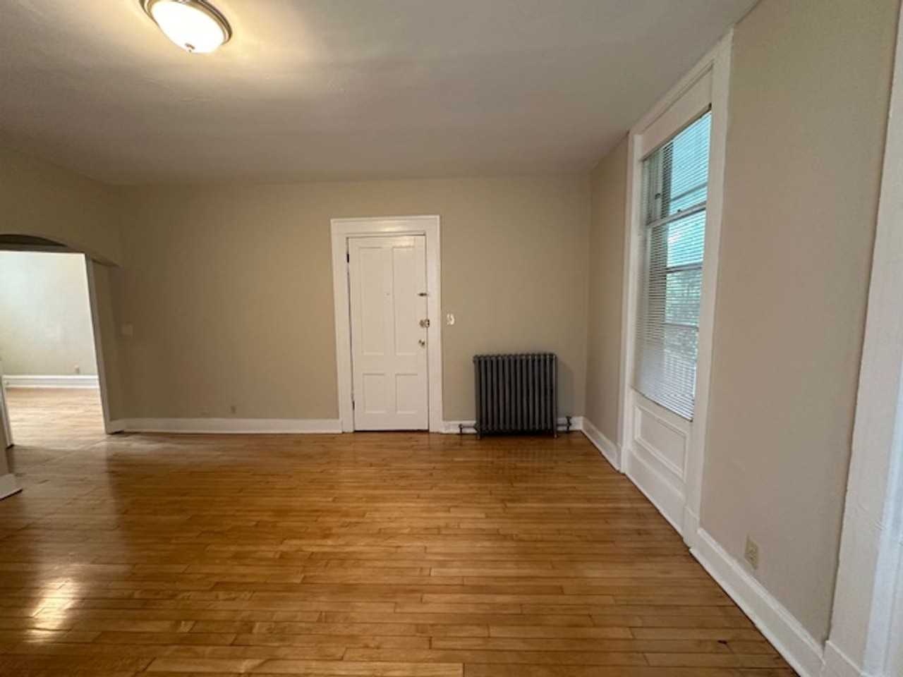 2943 N Bartlett Ave - Photo 5 of 34