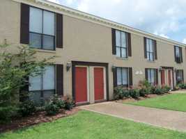 featured image of 1016 Louisville St