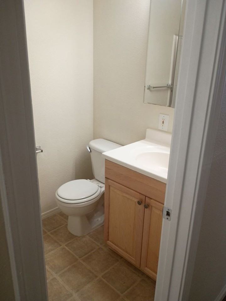 3225 Lucerne Way - Photo 7 of 17