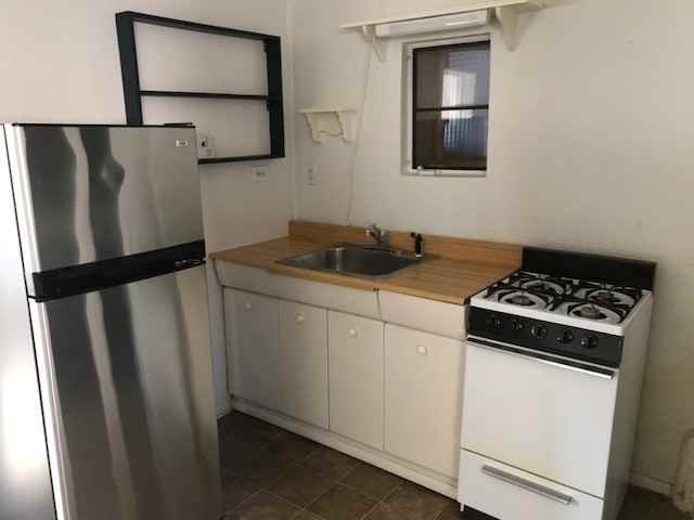 357 N 1st Ave - Photo 2 of 6