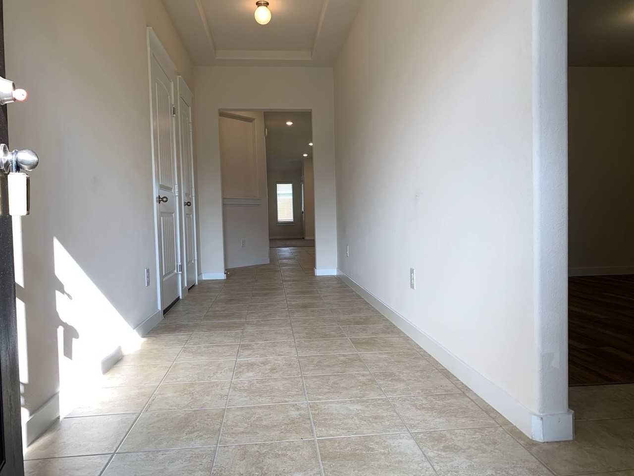 8900 Dameron Dr - Photo 3 of 25