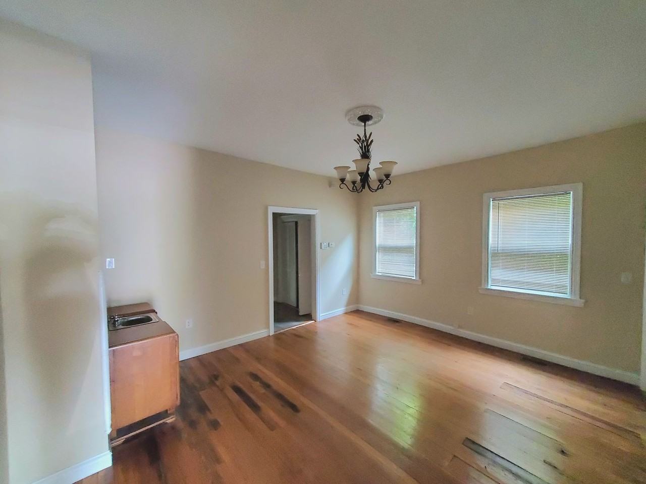 532 N 21st St - Photo 4 of 14