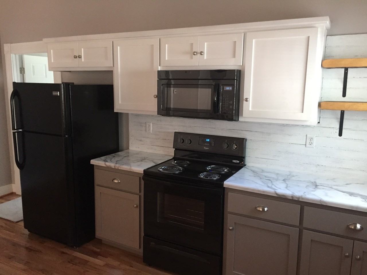 310 Clinton St Sw - Photo 3 of 17