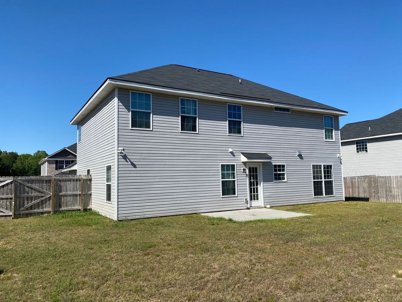 100 Kinlock Ct - Photo 2 of 18