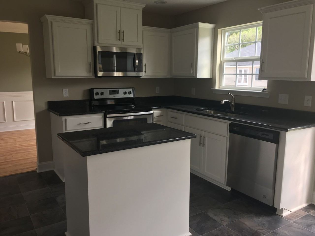 100 Kinlock Ct - Photo 7 of 18