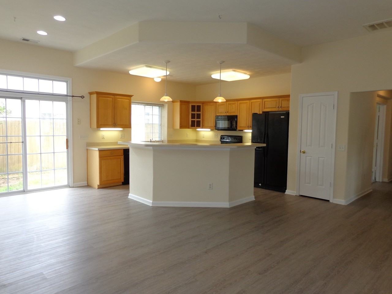805 Windom Blvd - Photo 3 of 25