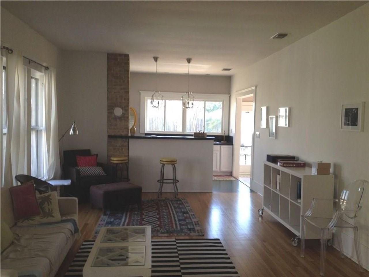 2107 Newton St - Photo 4 of 21