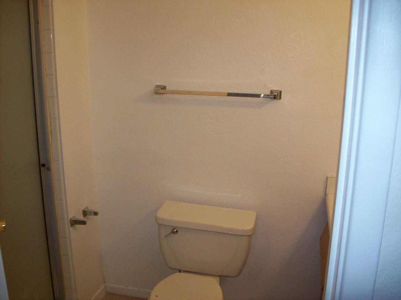 7262 Girard Dr - Photo 3 of 8
