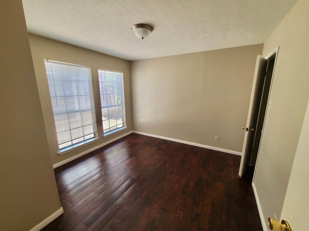 1713 Utah Ave - Photo 6 of 10