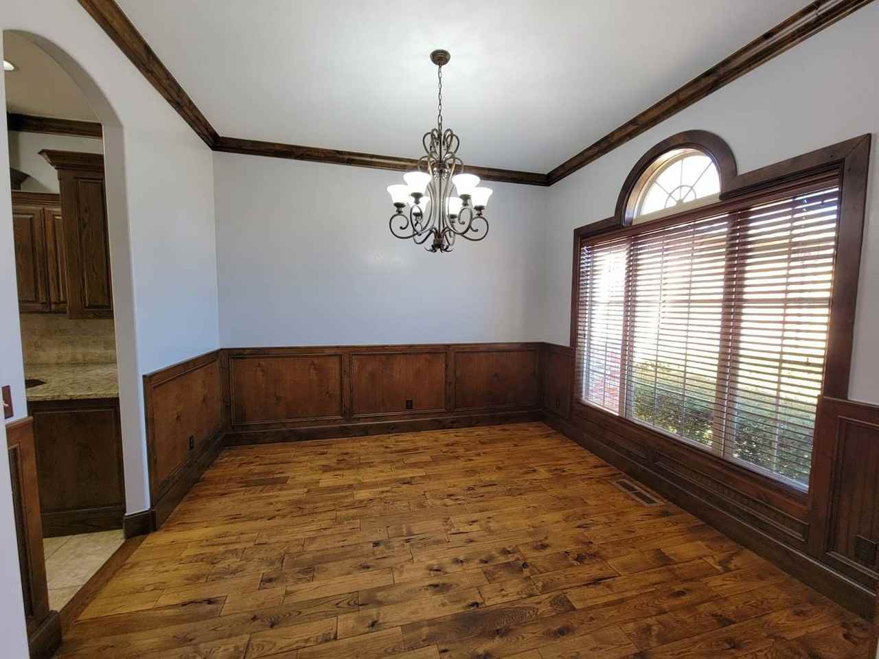 8741 Belcaro Dr - Photo 7 of 28