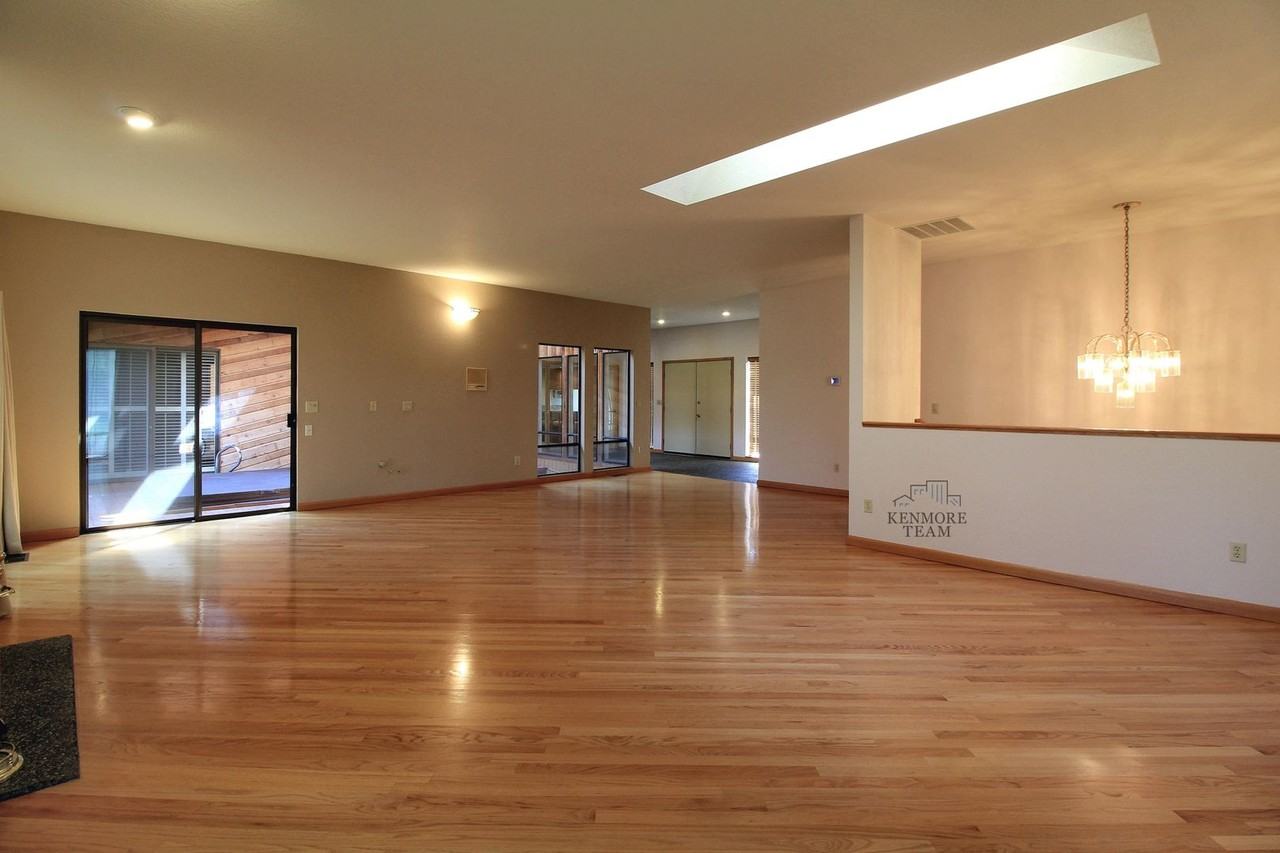 3600 Eastlake Dr - Photo 5 of 23