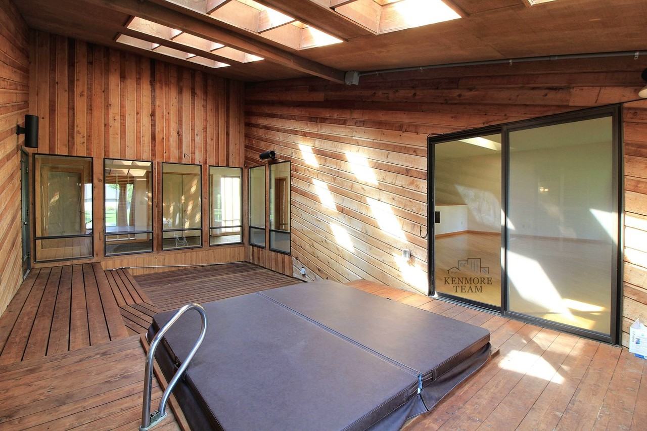 3600 Eastlake Dr - Photo 7 of 23