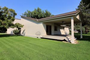 featured image of 3600 Eastlake Dr