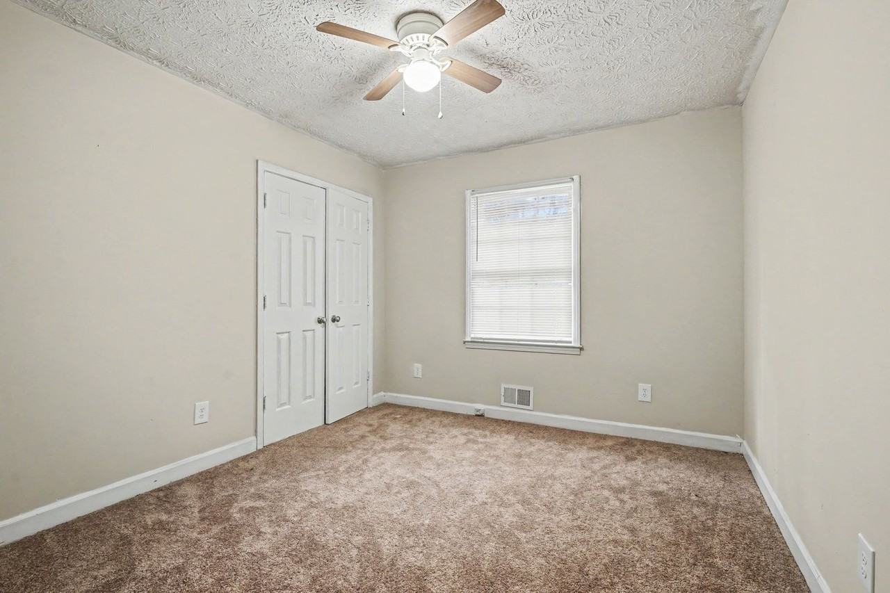 1836 Mclain Ln - Photo 7 of 20