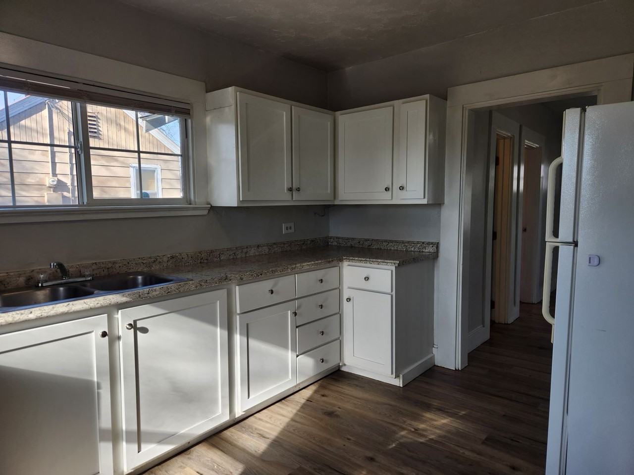 118 E 1st St - Photo 2 of 14