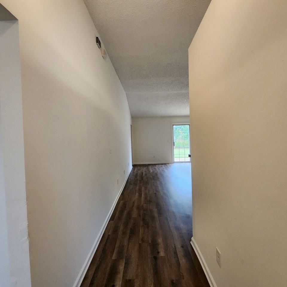 7910 Georgia Jack Dr N - Photo 2 of 24