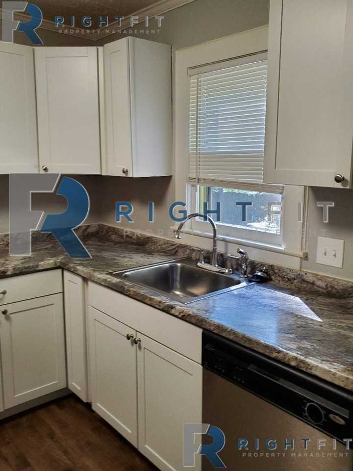 5753 Bishop Dr - Photo 5 of 24