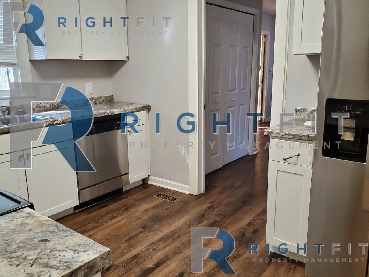 5753 Bishop Dr - Photo 6 of 24