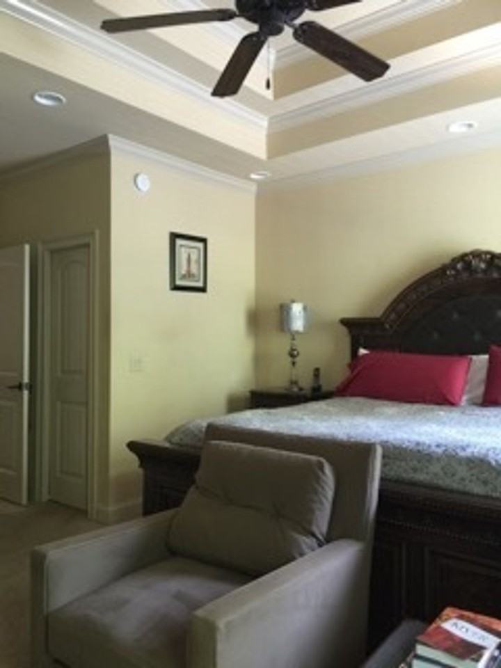 1086 Runningvine Ln - Photo 4 of 16