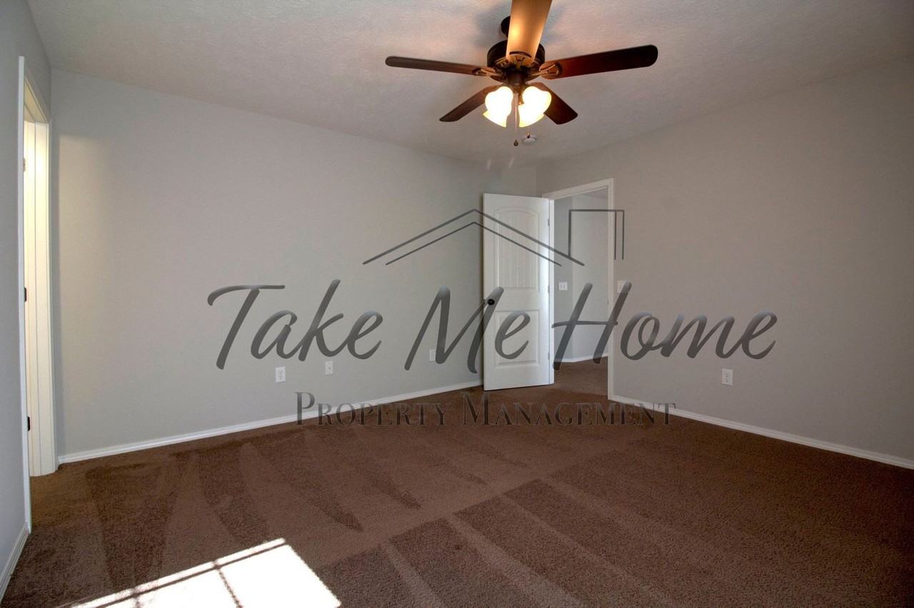 2500 W Chris Ct - Photo 7 of 15